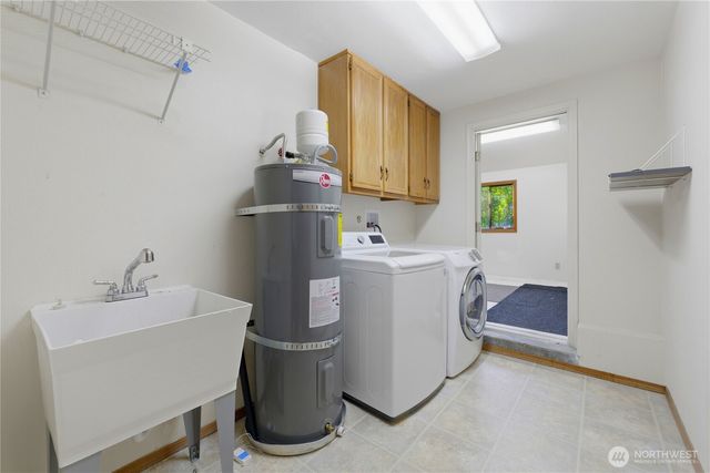 10005 77th Street SW, Lakewood, WA 98498