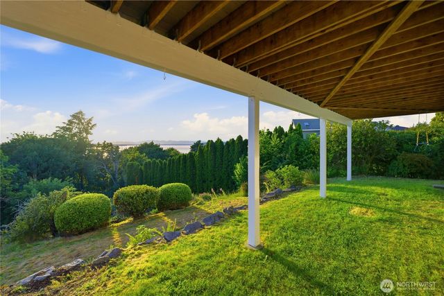 10005 77th Street SW, Lakewood, WA 98498