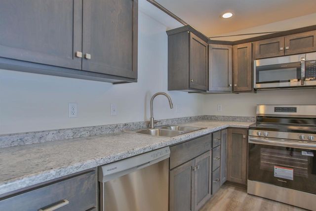 990 MORNING STAR LANE, Plover, WI 54467