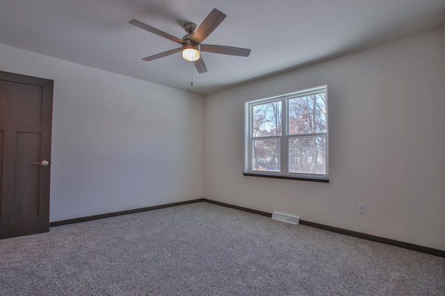 990 MORNING STAR LANE, Plover, WI 54467