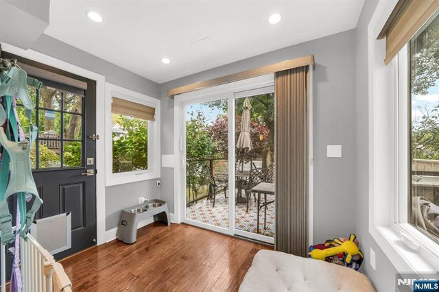 690 Ray Avenue, Ridgefield, NJ 07657