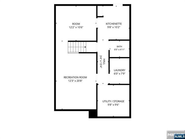 690 Ray Avenue, Ridgefield, NJ 07657