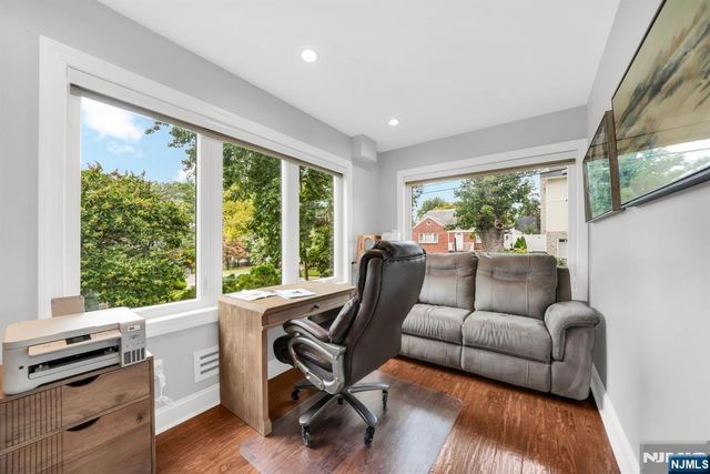 690 Ray Avenue, Ridgefield, NJ 07657