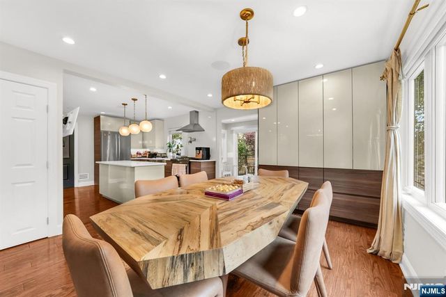 690 Ray Avenue, Ridgefield, NJ 07657