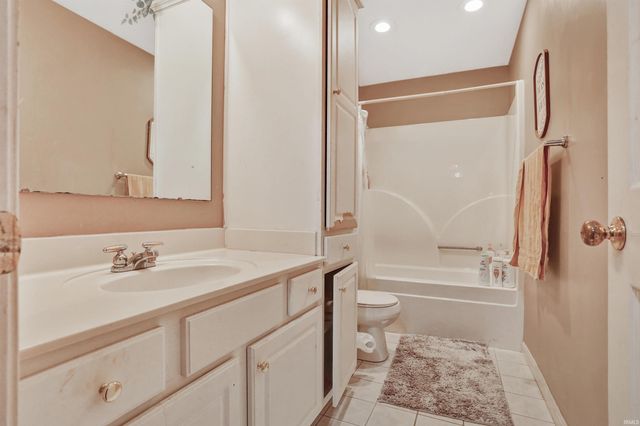 4024 Kenmore Drive, Evansville, IN 47711