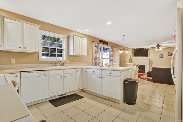 4024 Kenmore Drive, Evansville, IN 47711