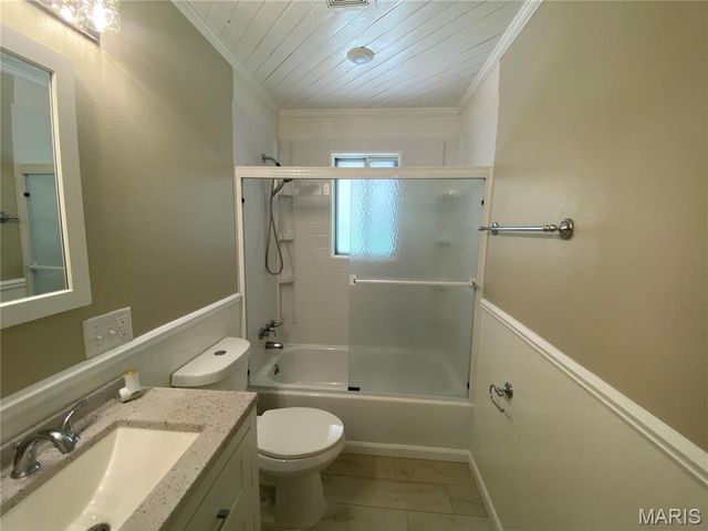 2942 Chance Drive, Florissant, MO 63031