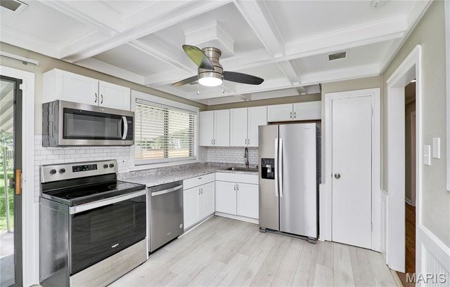 2942 Chance Drive, Florissant, MO 63031