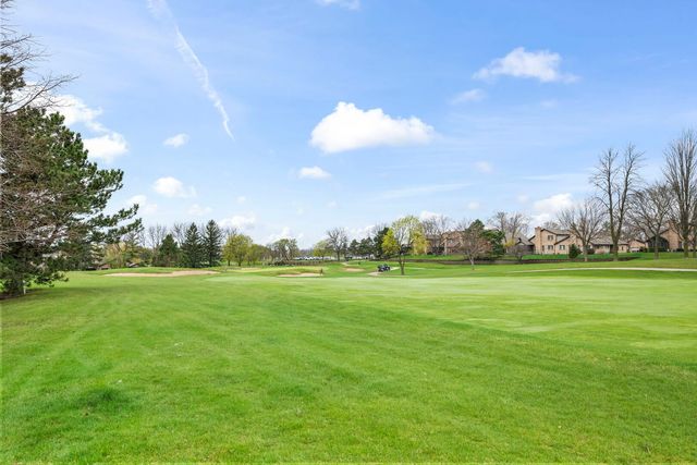 1760 Pebble Beach Drive, Hoffman Estates, IL 60169