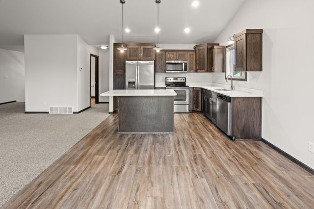 2735 11th Street W, West Fargo, ND 58078