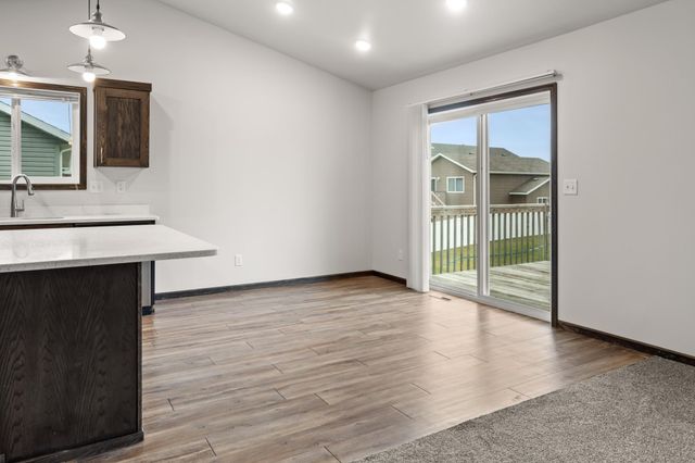 2735 11th Street W, West Fargo, ND 58078