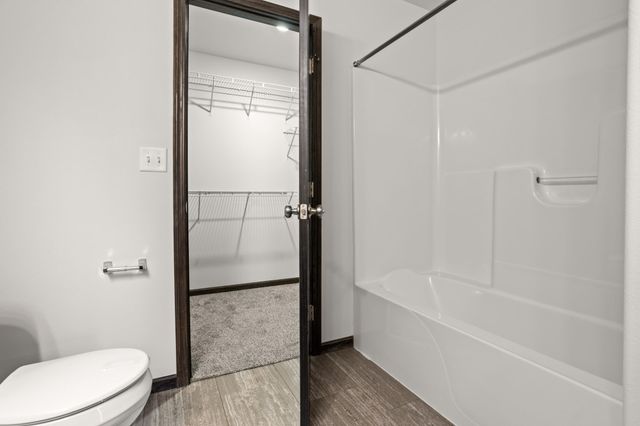 2735 11th Street W, West Fargo, ND 58078