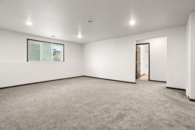 2735 11th Street W, West Fargo, ND 58078