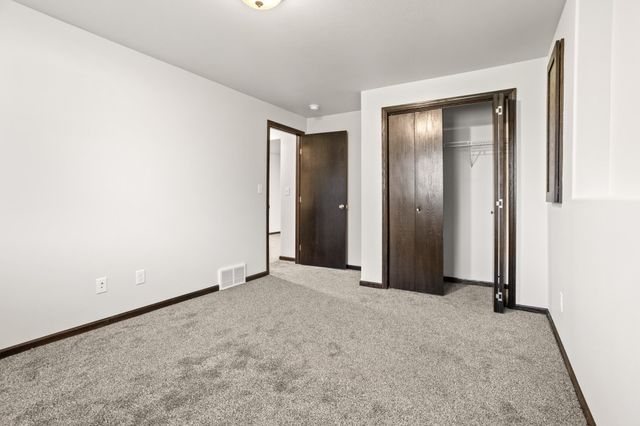 2735 11th Street W, West Fargo, ND 58078