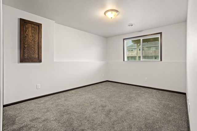 2735 11th Street W, West Fargo, ND 58078