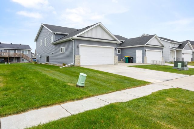 2735 11th Street W, West Fargo, ND 58078