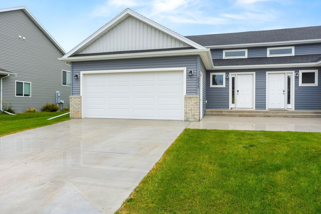 2735 11th Street W, West Fargo, ND 58078