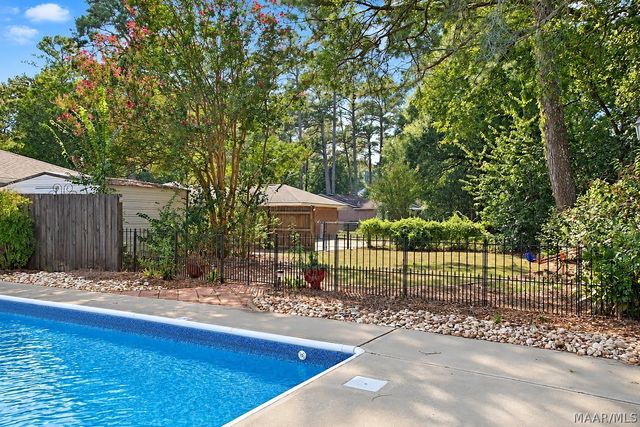 3883 Faunsdale Drive, Montgomery, AL 36109