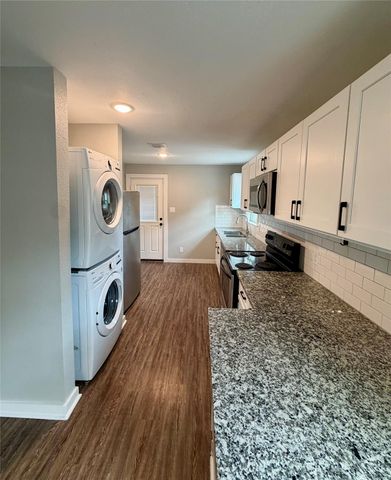 1206 E 33rd Street, Houston, TX 77022