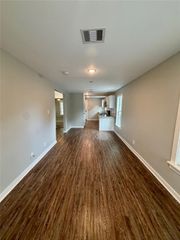 1206 E 33rd Street, Houston, TX 77022