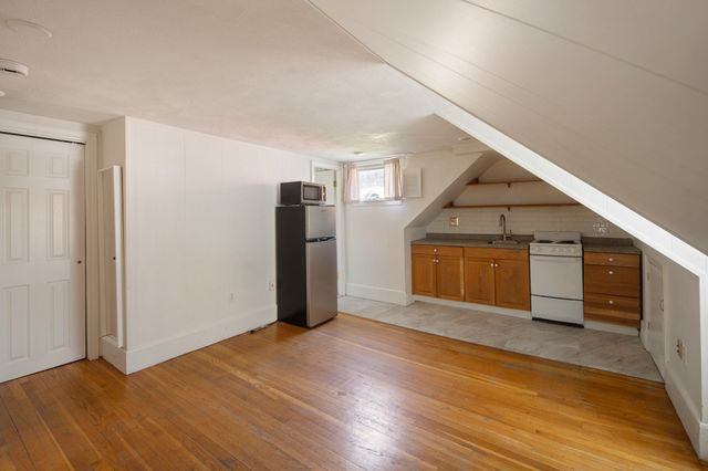 59 Hancock St 14, Boston, MA 02114