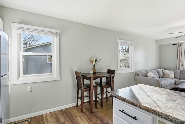 918 AVENUE O, Carter Lake, IA 51510