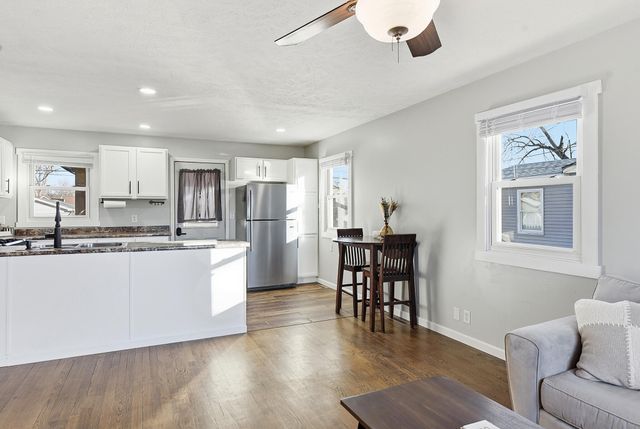 918 AVENUE O, Carter Lake, IA 51510