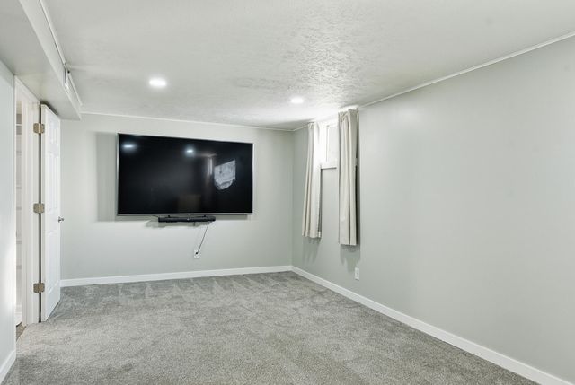 918 AVENUE O, Carter Lake, IA 51510