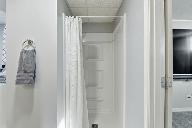 918 AVENUE O, Carter Lake, IA 51510