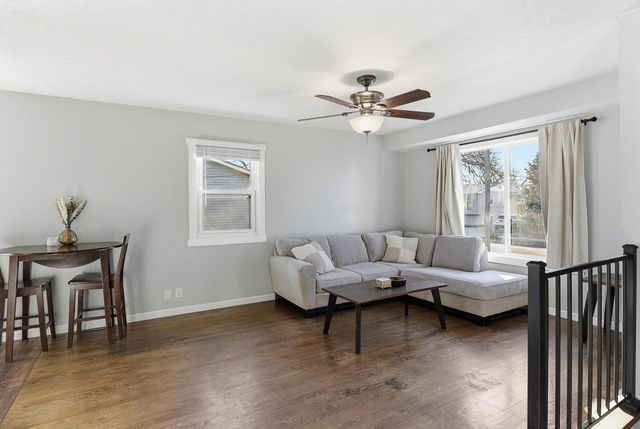 918 AVENUE O, Carter Lake, IA 51510