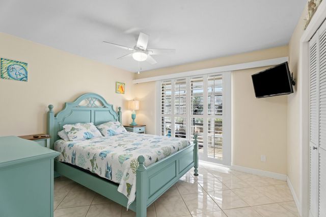 934 NW Spruce Ridge Drive 2, Stuart, FL 34994