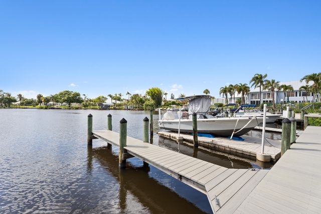 934 NW Spruce Ridge Drive 2, Stuart, FL 34994