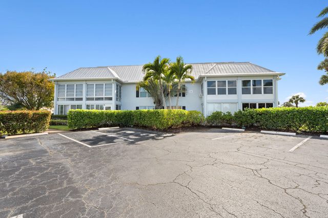 934 NW Spruce Ridge Drive 2, Stuart, FL 34994