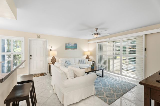 934 NW Spruce Ridge Drive 2, Stuart, FL 34994