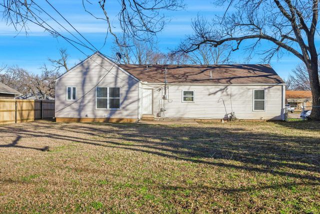 1619 Robbins, Augusta, KS 67010