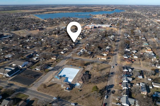 1619 Robbins, Augusta, KS 67010