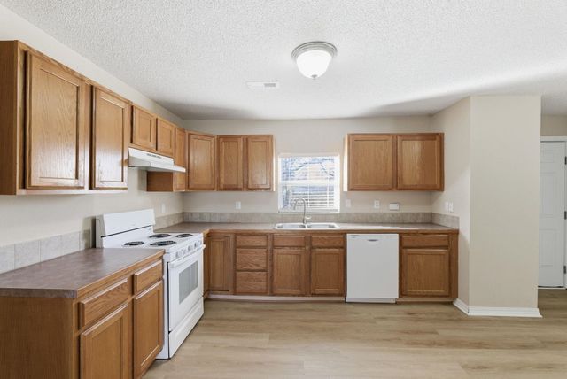 1619 Robbins, Augusta, KS 67010