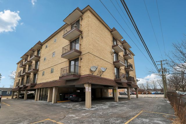 9815 Lawrence Court 3AF, Schiller Park, IL 60176