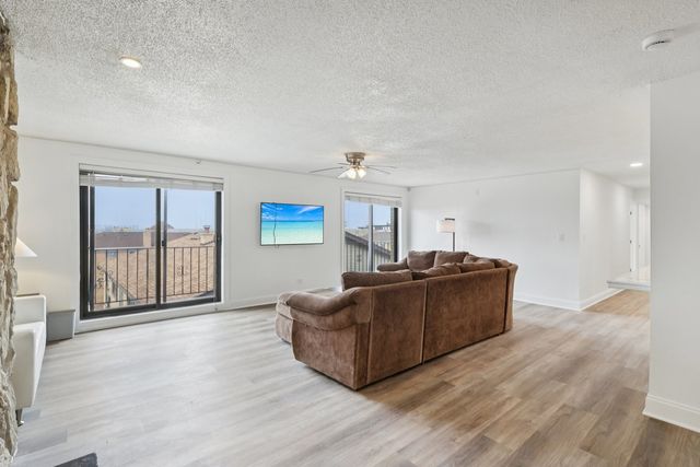 9815 Lawrence Court 3AF, Schiller Park, IL 60176