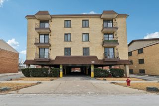 9815 Lawrence Court 3AF, Schiller Park, IL 60176