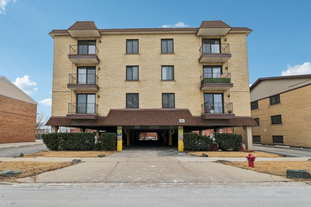 9815 Lawrence Court 3AF, Schiller Park, IL 60176