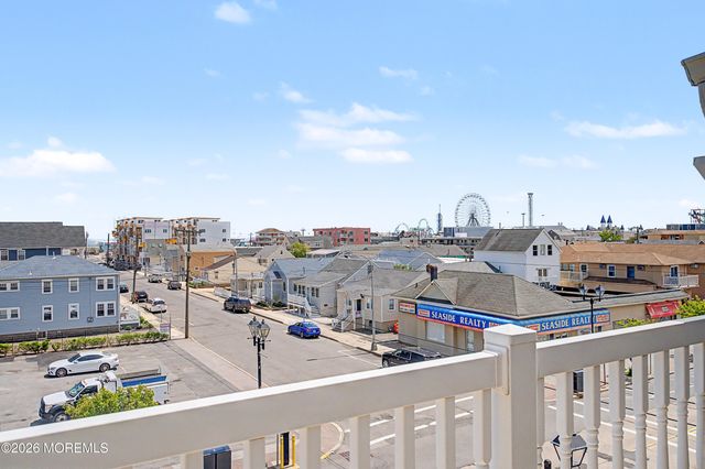 1301 Boulevard 10, Seaside Heights, NJ 08751
