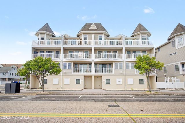 1301 Boulevard 10, Seaside Heights, NJ 08751