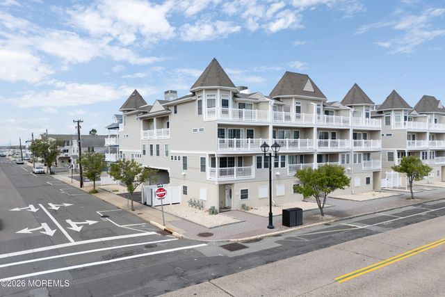 1301 Boulevard 10, Seaside Heights, NJ 08751