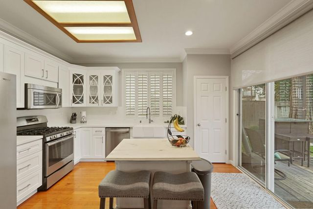 1170 Sangria Ln, Manteca, CA 95336