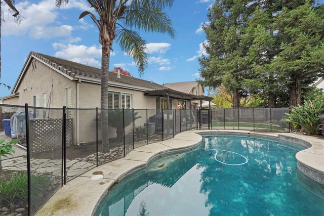 1170 Sangria Ln, Manteca, CA 95336