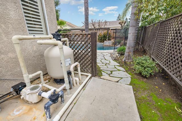 1170 Sangria Ln, Manteca, CA 95336