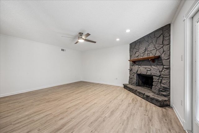 8225 TIMBER HILL TRL, Memphis, TN 38016