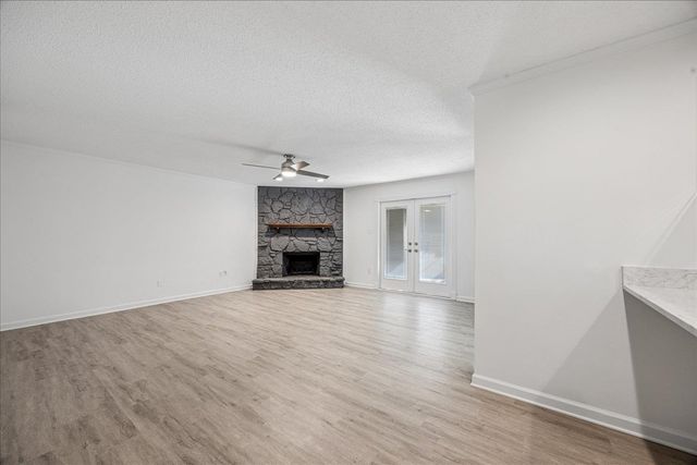 8225 TIMBER HILL TRL, Memphis, TN 38016