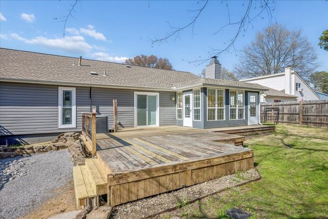 8225 TIMBER HILL TRL, Memphis, TN 38016